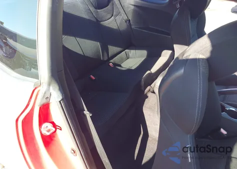 2012 Hyundai Genesis 2.0T z USA, uszkodzony, nr VIN KMHHT6KD1CU073853